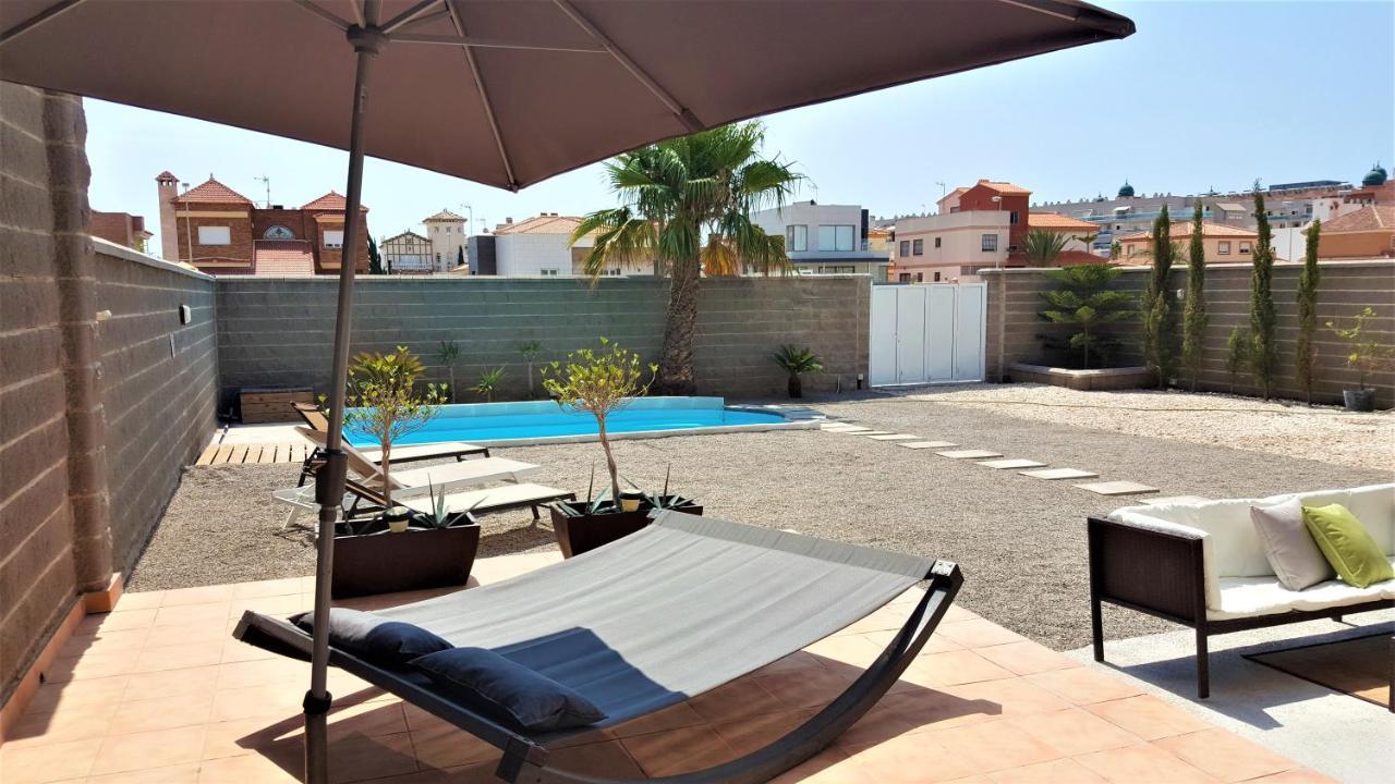 5 Bedrooms Private House 300M From Beach Roquetas de Mar Dış mekan fotoğraf