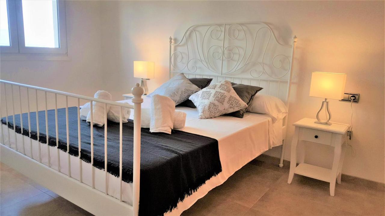 5 Bedrooms Private House 300M From Beach Roquetas de Mar Dış mekan fotoğraf